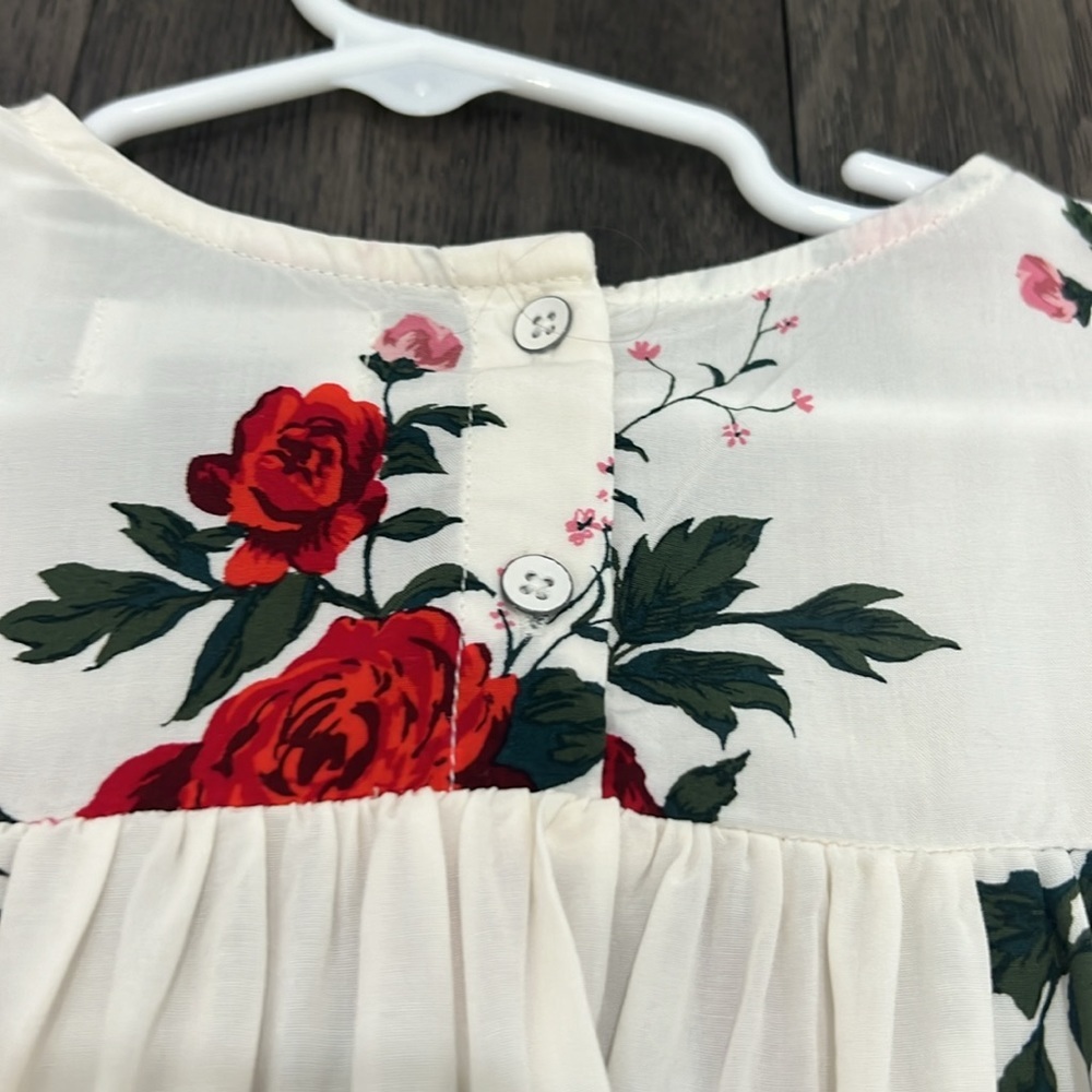 Old Navy girls Flowey long sleeve V-neck floral dressy shirt - Picture 6 of 7